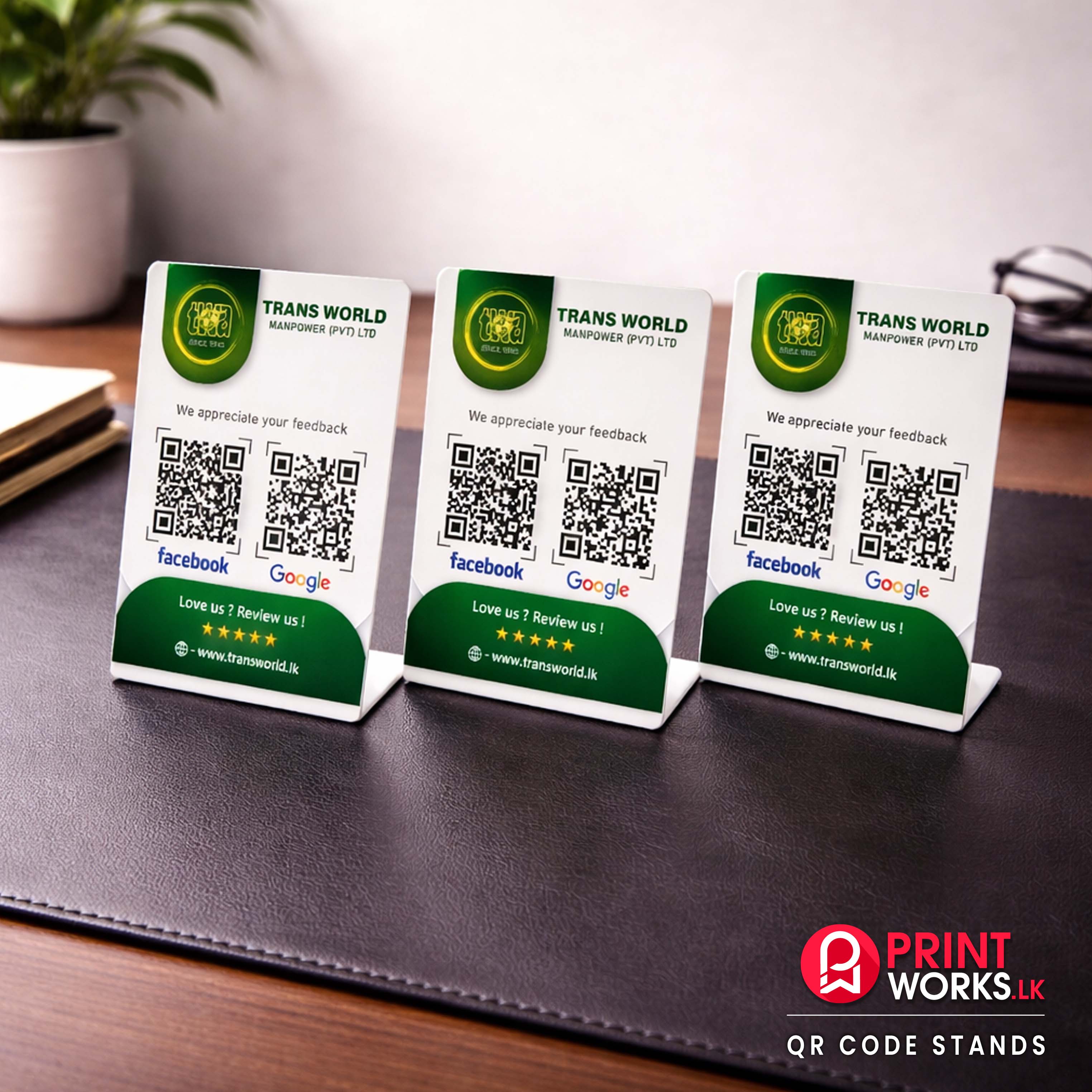 business-QR-stand