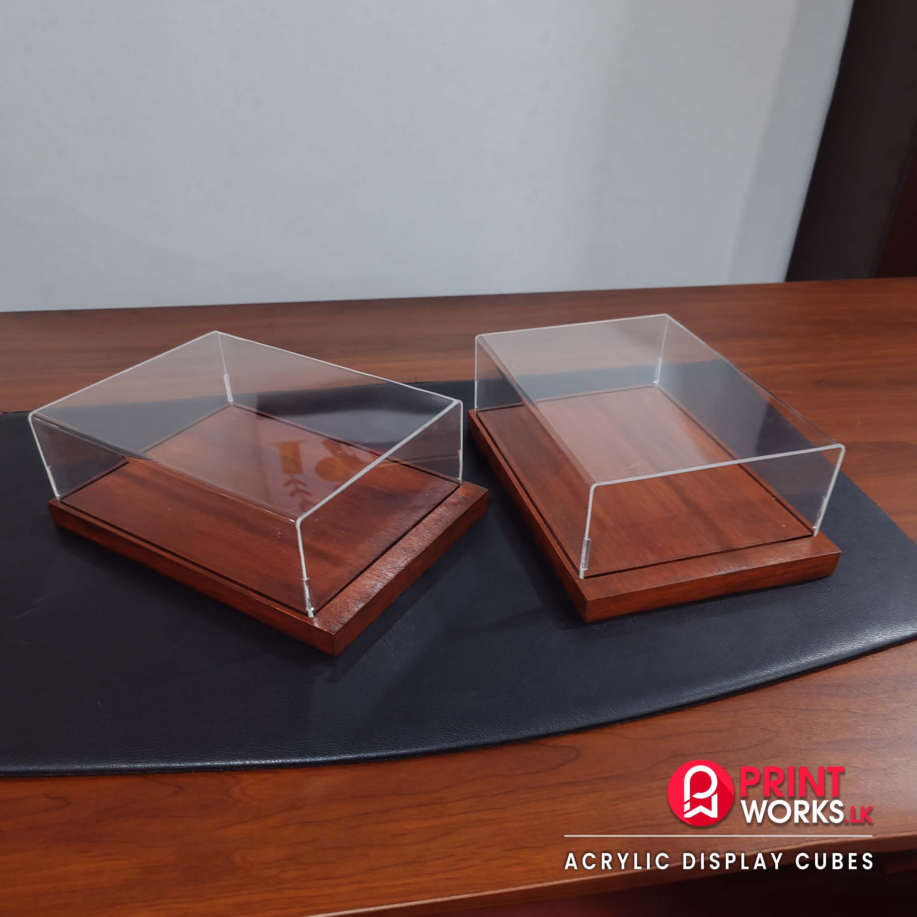acrylic-display-cubes